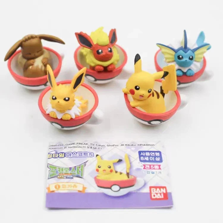 Pikachu & Eevee Q-Figures  - Image 9