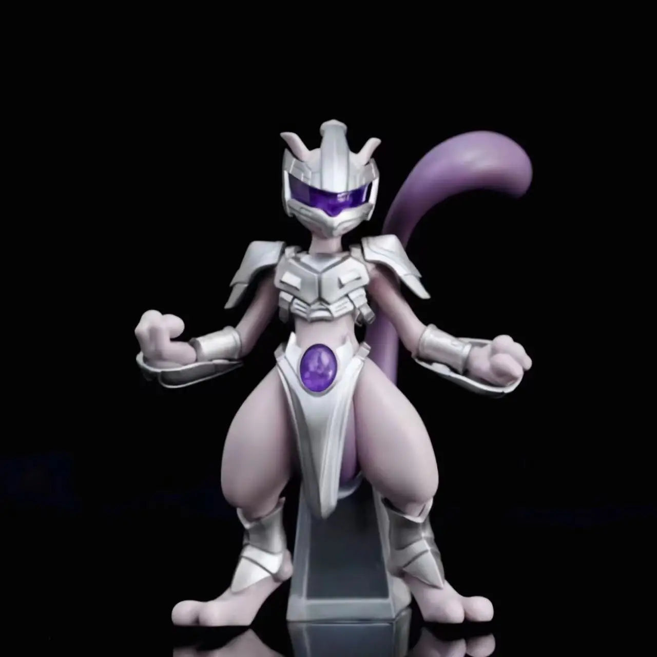 Pokémon Legendary Mew and Mewtwo Figures Collectible Toy - Image 4